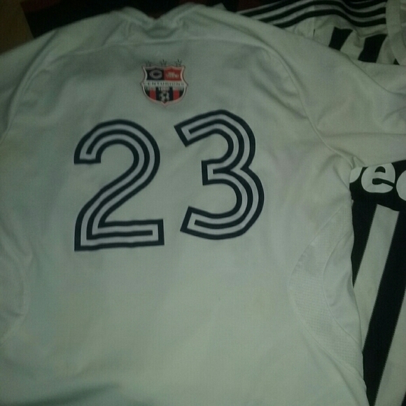 Adidas - Picture 7 of 7